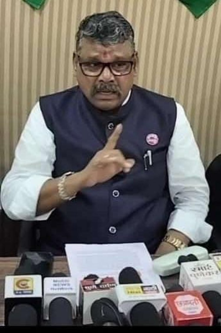शेतकरी कर्जमुक्ती व शेतमालाच्या किमान पायाभूत हमीभावाच्या मागणीसाठी राष्ट्रीय किसान संवाद यात्रेचे आयोजन ' राष्ट्रपती , पंतप्रधानांना निवेदन देणार