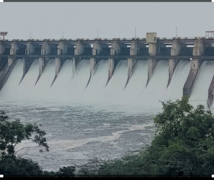 पुणेकरांनो, जिल्ह्यातील धरणांमध्ये किती पाणी उरलंय बघा, आतापासूनच पाणी जपून वापरा, अन्यथा.....