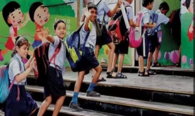 झेडपी शाळांमधील फज्जा उडालेली 'एक राज्य, एक गणवेशा' ची योजना गुंडाळली, गणवेश खरेदी आणि रंग निश्चितीचे अधिकार पुन्हा शालेय व्यवस्थापन समित्यांकडे!