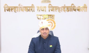 जळगावचे जिल्हाधिकारी आयुष प्रसाद यांनी निर्माण केली डिजिटल महसूल प्रशासनाची नवी दिशा!