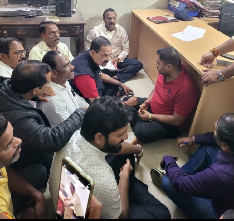 कोंढव्यातील विजेचा लपंडाव थांबवा, ग्रामस्थांचे महावितरण कार्यालयासमोर ठिय्या आंदोलन