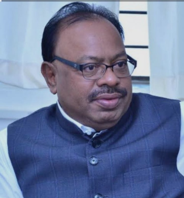 The revenue administration really showed the revenue minister the stars in broad daylight :- जिल्हा महसूल प्रशासनाने चक्क महसूलमंत्र्यांनाच दाखवले 'दिवसा तारे'!