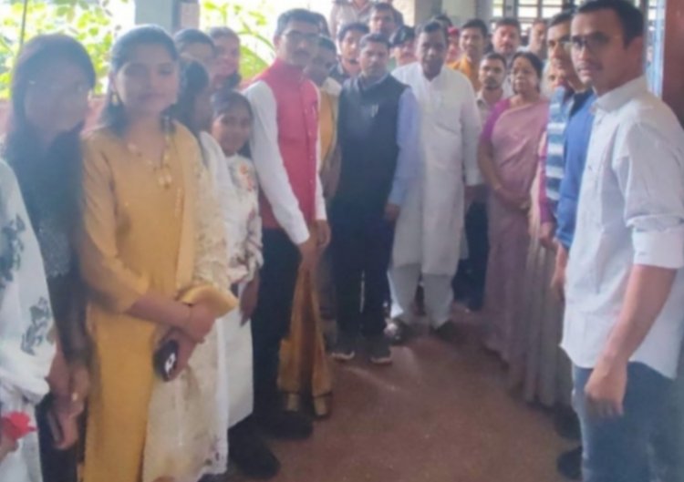 Marathi literature Club (Vadmay Mandal) inaugurated at Savitribai Phule Pune University : केवळ पदव्या घेऊन विद्वत्ता ठरत नव्हे तर, आत्मजाणिवांचा शोध घेऊन समाजाचे प्रश्न सोडविणे हेच खरे ज्ञान! 