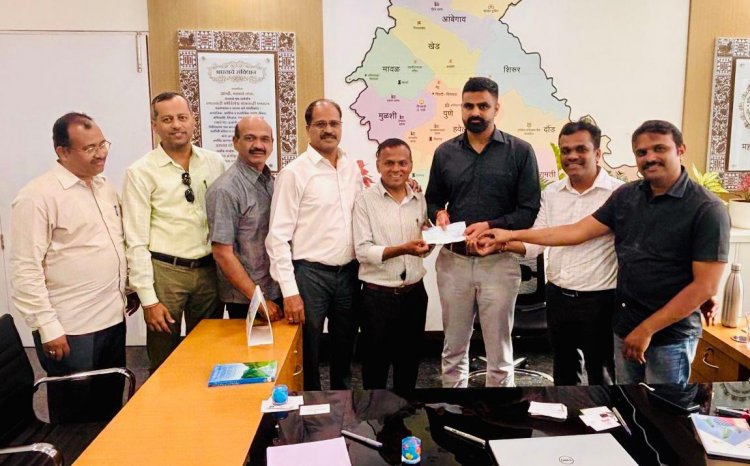 Pune Journalists Foundation provides financial assistance to Chief Minister's Relief Fund for flood victims : पुणे पत्रकार प्रतिष्ठानच्या वतीने  महाराष्ट्रातील पुरग्रस्तांसाठी मुख्यमंत्री सहायता निधीला ५१ हजार रुपयांची आर्थिक मदत!