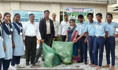 E-waste collection : पुणे जिल्हा शिक्षण मंडळाच्या उत्तमनगर येथील माध्यमिक विद्यालयात २०० किलो ई-कचऱ्याचे संकलन! 